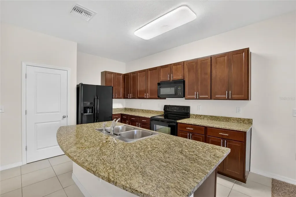 8850 Indigo Trail Loop Riverview FL 33578