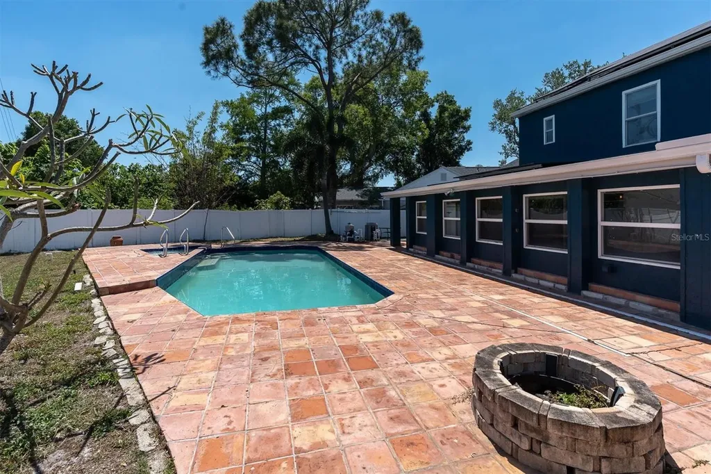 12101 74th Street Largo FL 33773