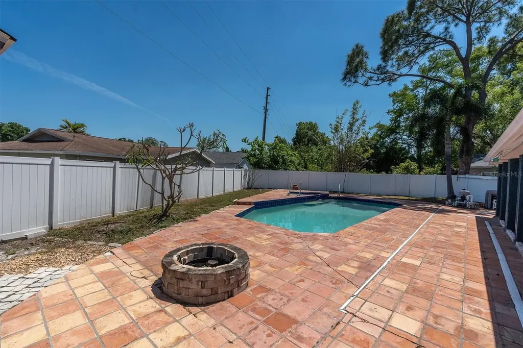 12101 74th Street Largo FL 33773