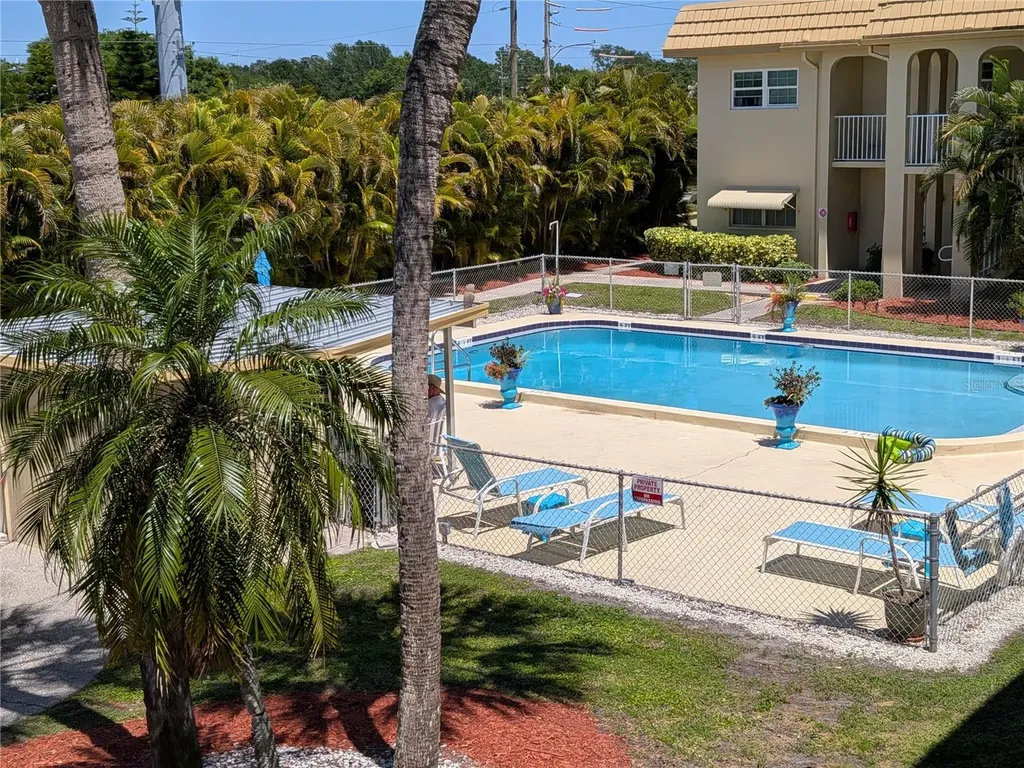 3850 13th Avenue N St Petersburg FL 33713