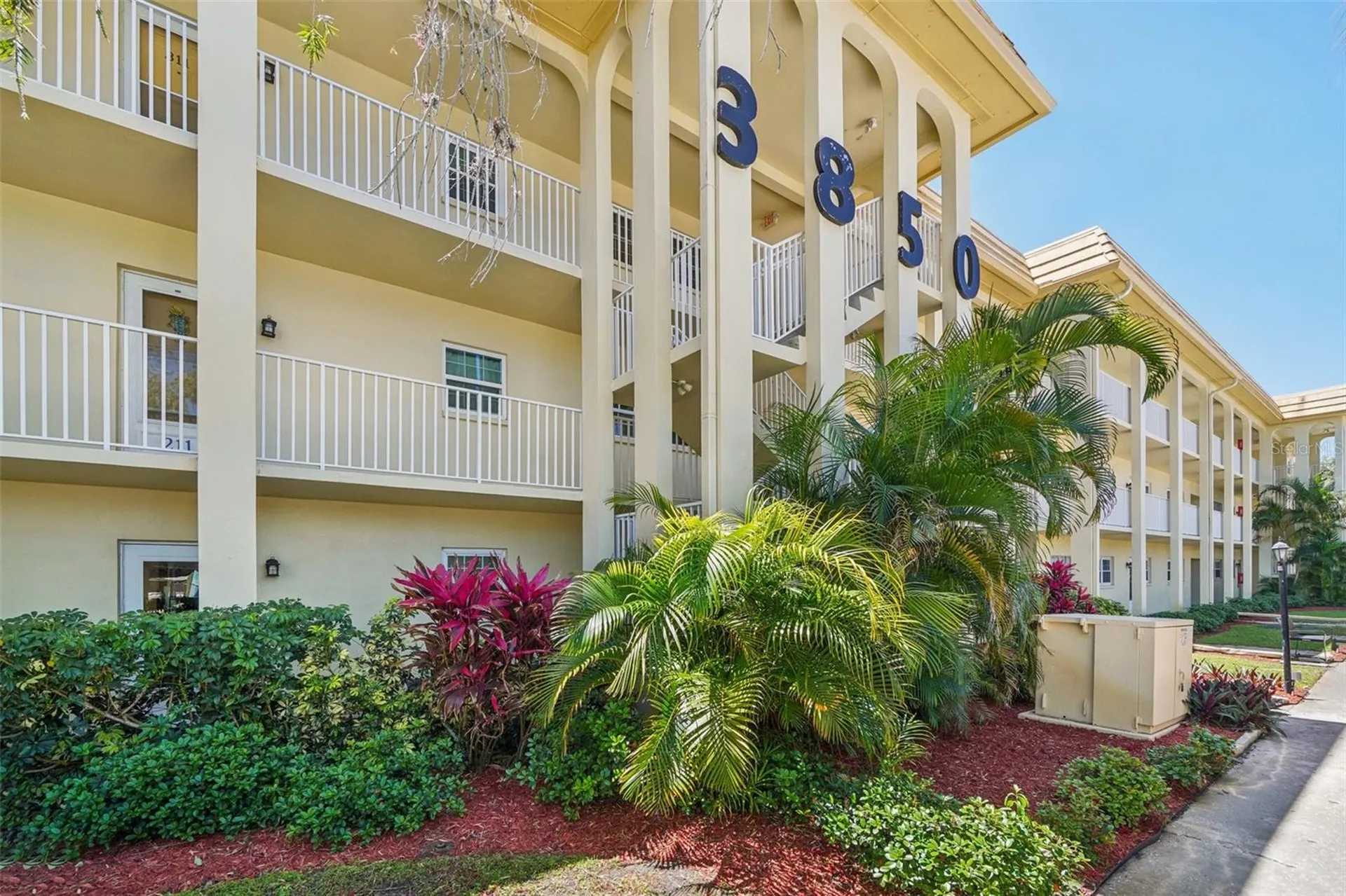 3850 13th Avenue N St Petersburg FL 33713