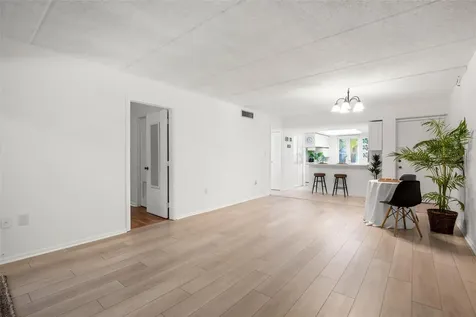 125 Cypress Lane Oldsmar FL 34677