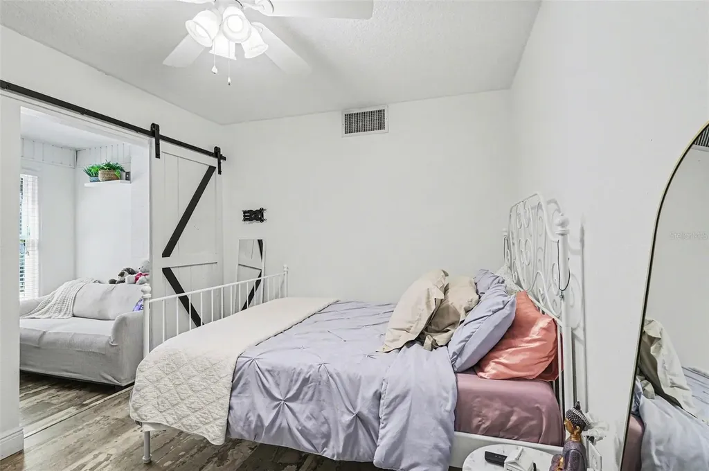 2207 Poinsettia Lane Deland FL 32724