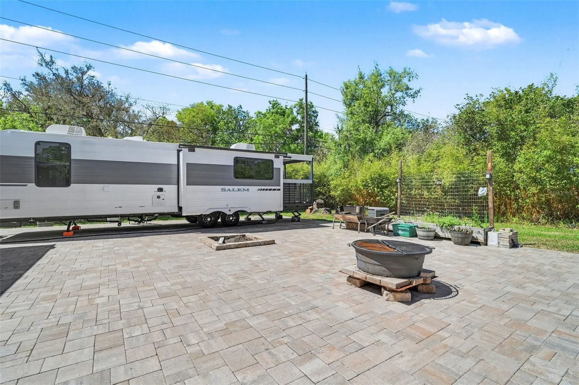 2207 Poinsettia Lane Deland FL 32724