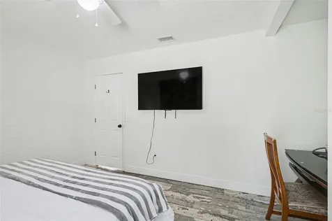 2207 Poinsettia Lane Deland FL 32724
