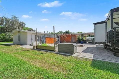 2207 Poinsettia Lane Deland FL 32724