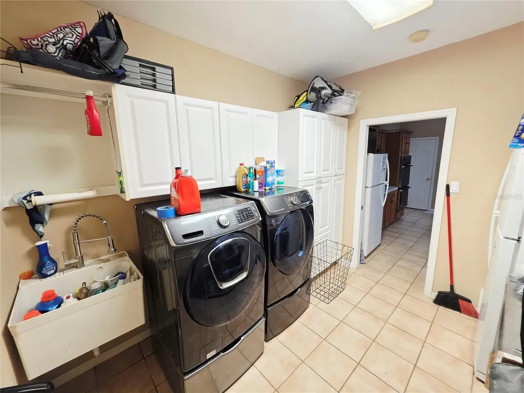 2975 E Withlacoochee Trail Dunnellon FL 34434