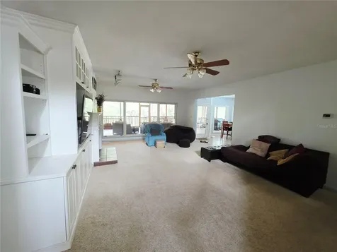 2975 E Withlacoochee Trail Dunnellon FL 34434