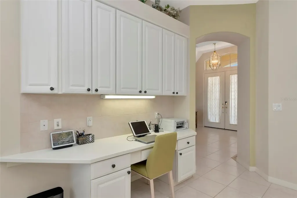 4956 Bridgehampton Boulevard Sarasota FL 34238