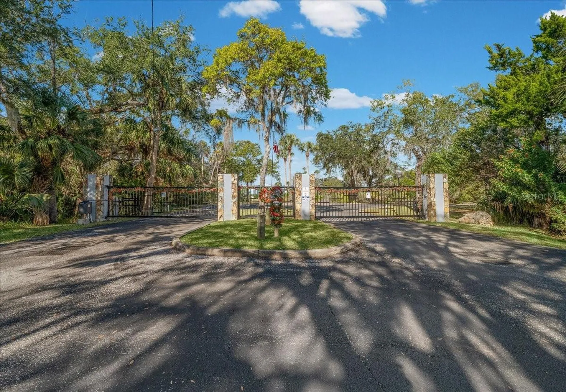 2925 N Rivers Edge Boulevard Crystal River FL 34429