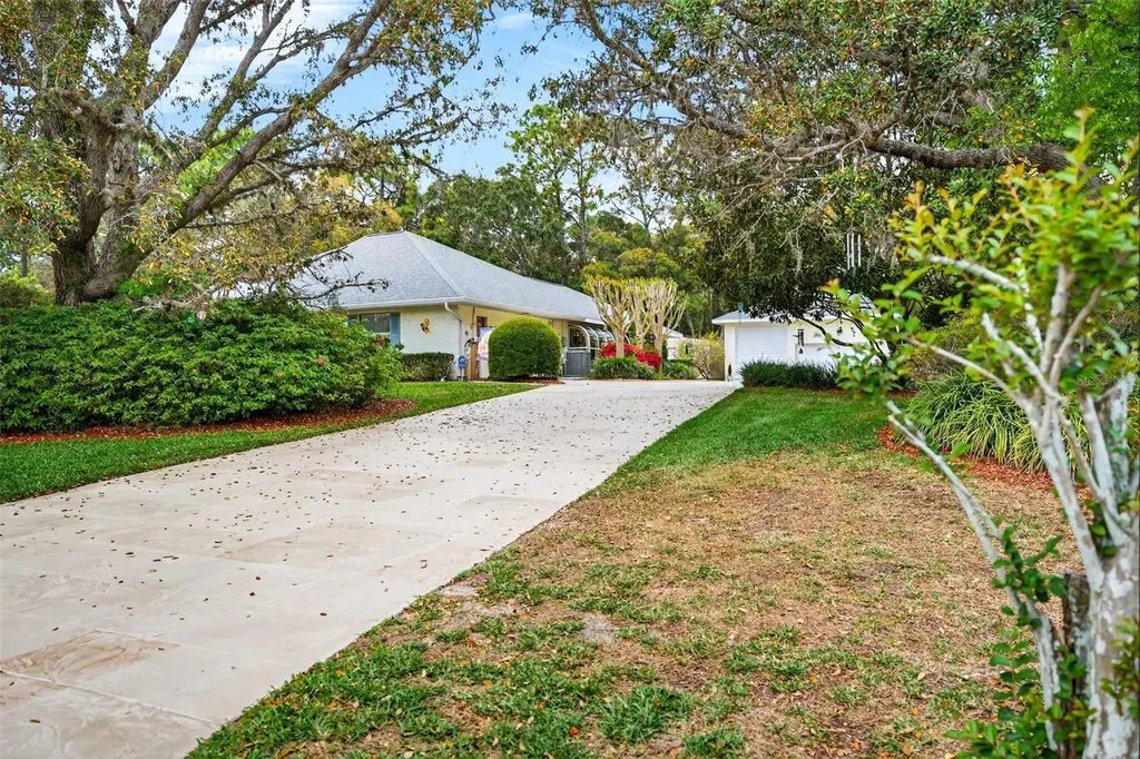 3783 W Birds Nest Drive Beverly Hills FL 34465