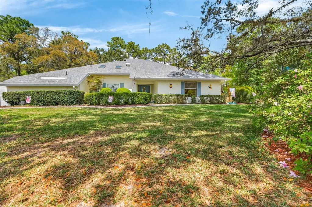 3783 W Birds Nest Drive Beverly Hills FL 34465