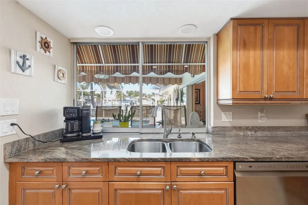 5860 Leeland Street S St Petersburg FL 33715