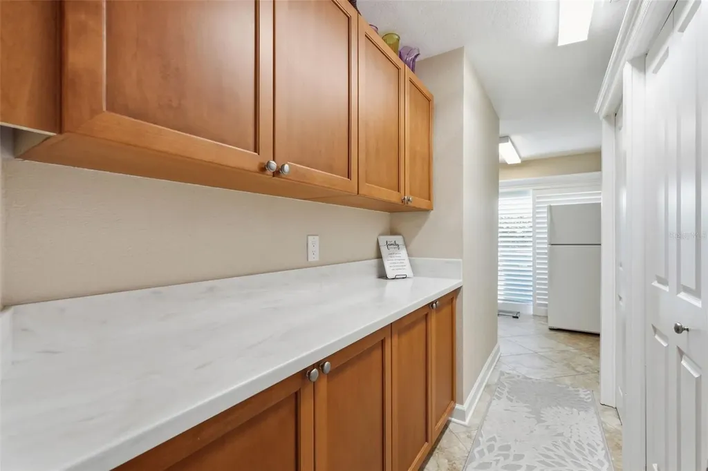 5860 Leeland Street S St Petersburg FL 33715