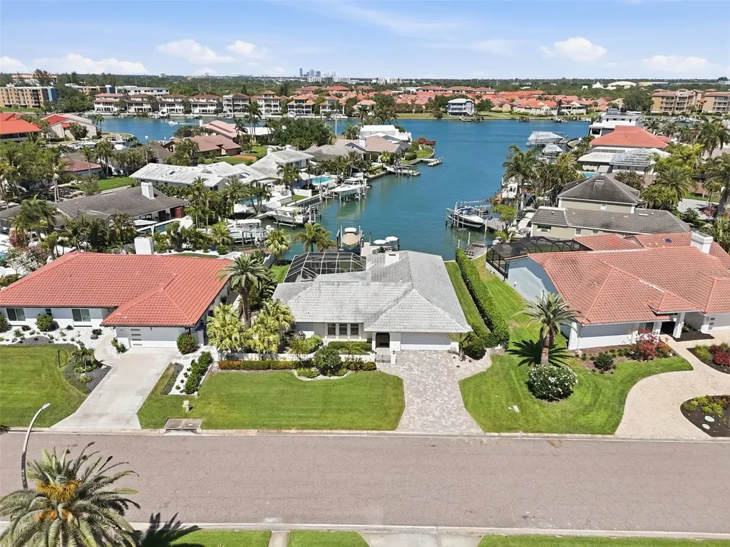 5860 Leeland Street S St Petersburg FL 33715