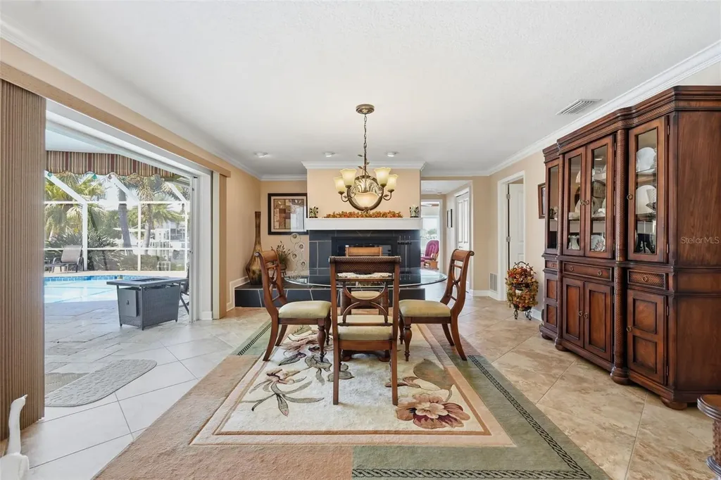 5860 Leeland Street S St Petersburg FL 33715