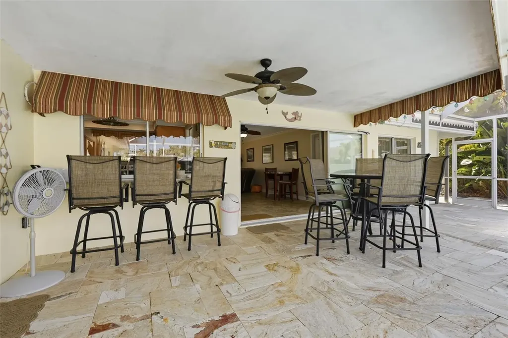 5860 Leeland Street S St Petersburg FL 33715