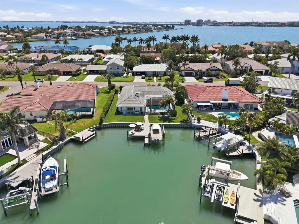 5860 Leeland Street S St Petersburg FL 33715