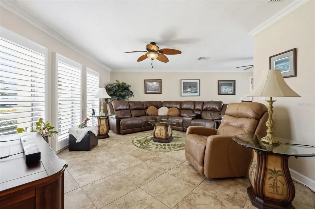 5860 Leeland Street S St Petersburg FL 33715