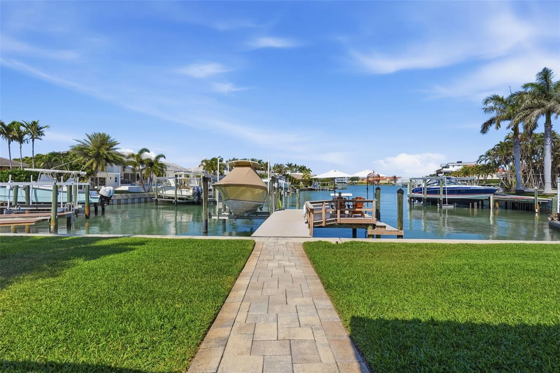 5860 Leeland Street S St Petersburg FL 33715