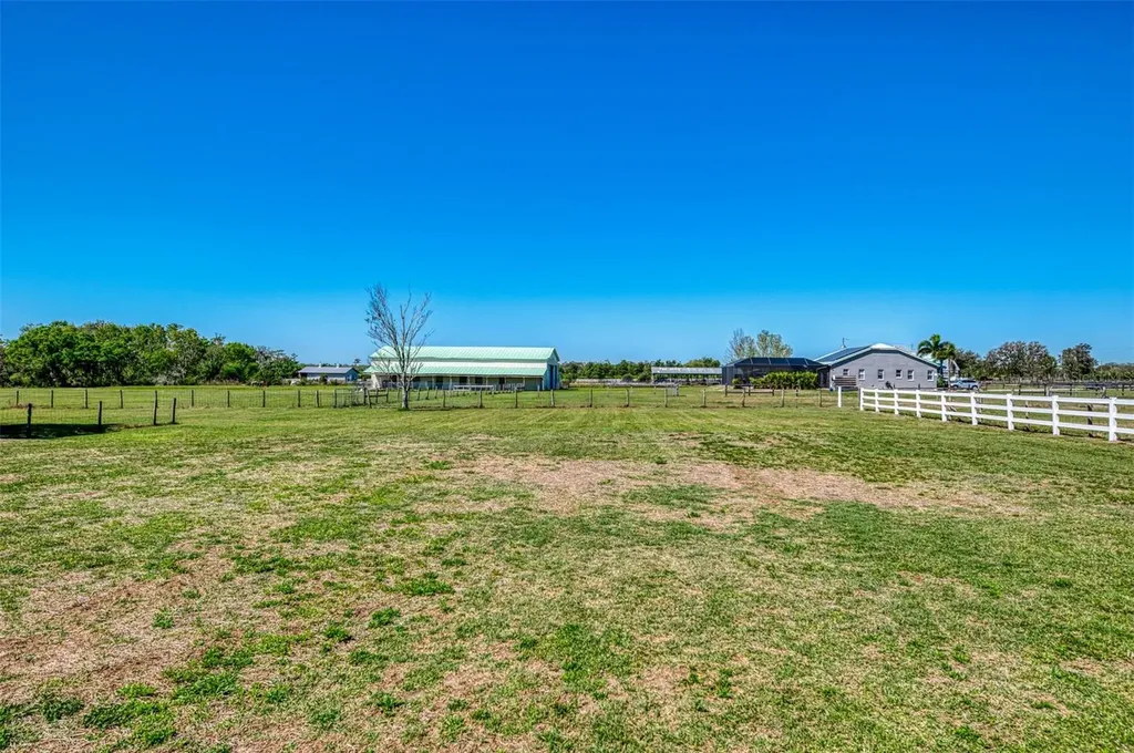 2700 Verna Bethany Myakka City FL 34251