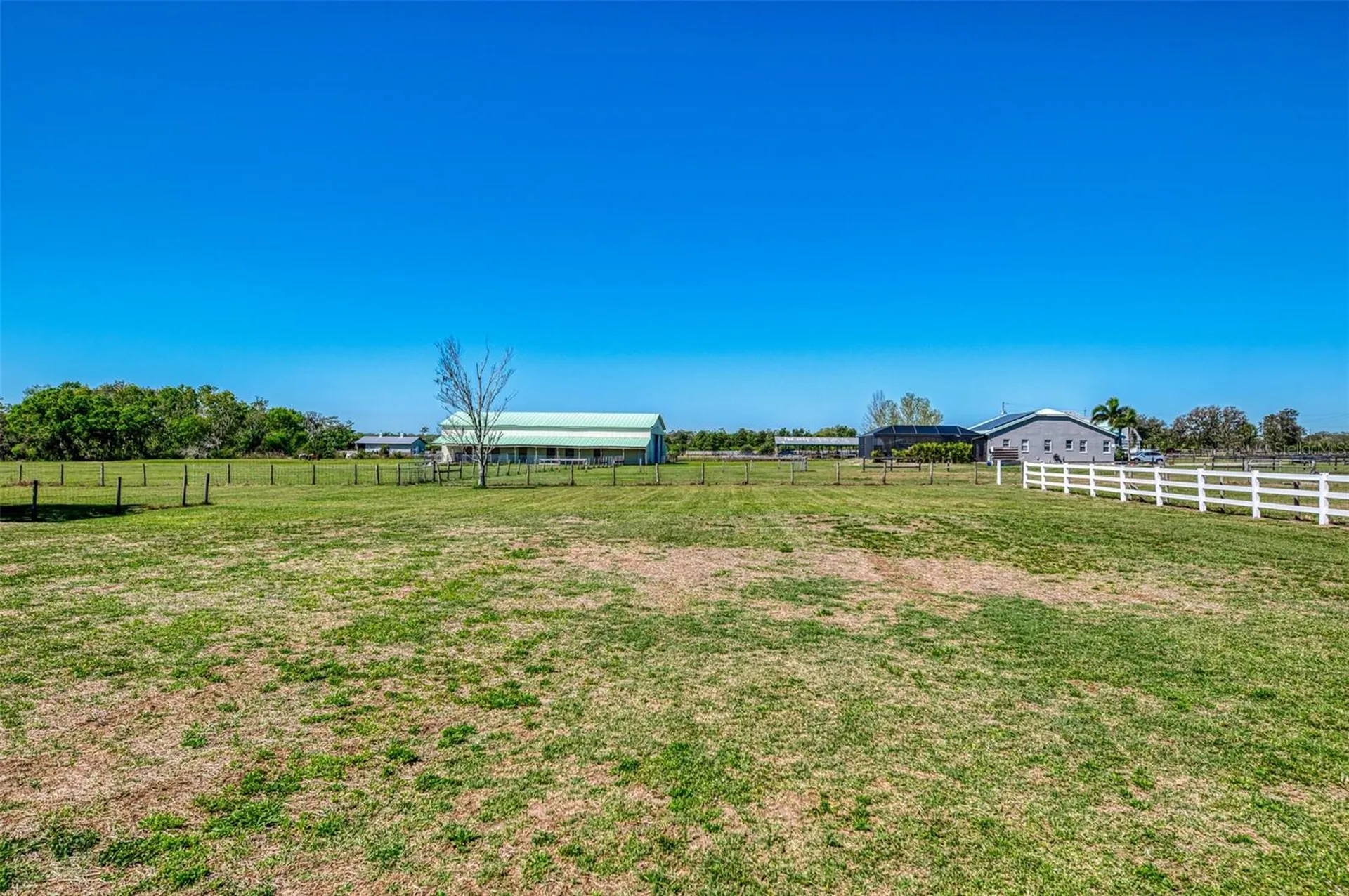 2700 Verna Bethany Myakka City FL 34251