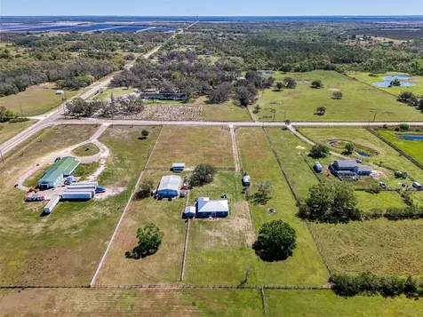 2700 Verna Bethany Myakka City FL 34251