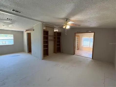 25034 Betton Hill Leesburg FL 34748