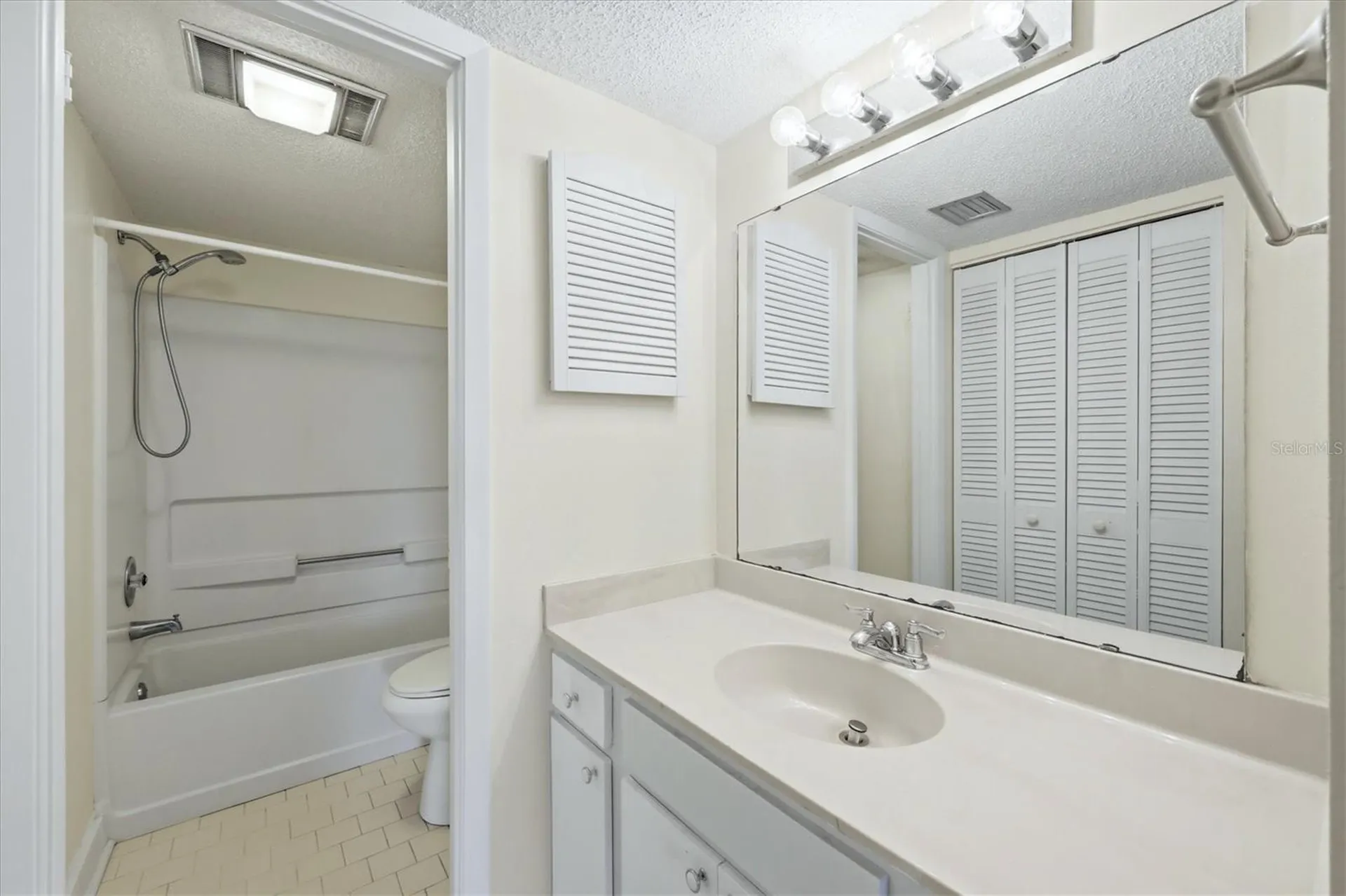 6120 43rd Street W Bradenton FL 34210