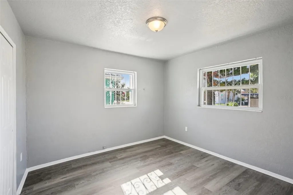 1911 22nd Avenue S St Petersburg FL 33712