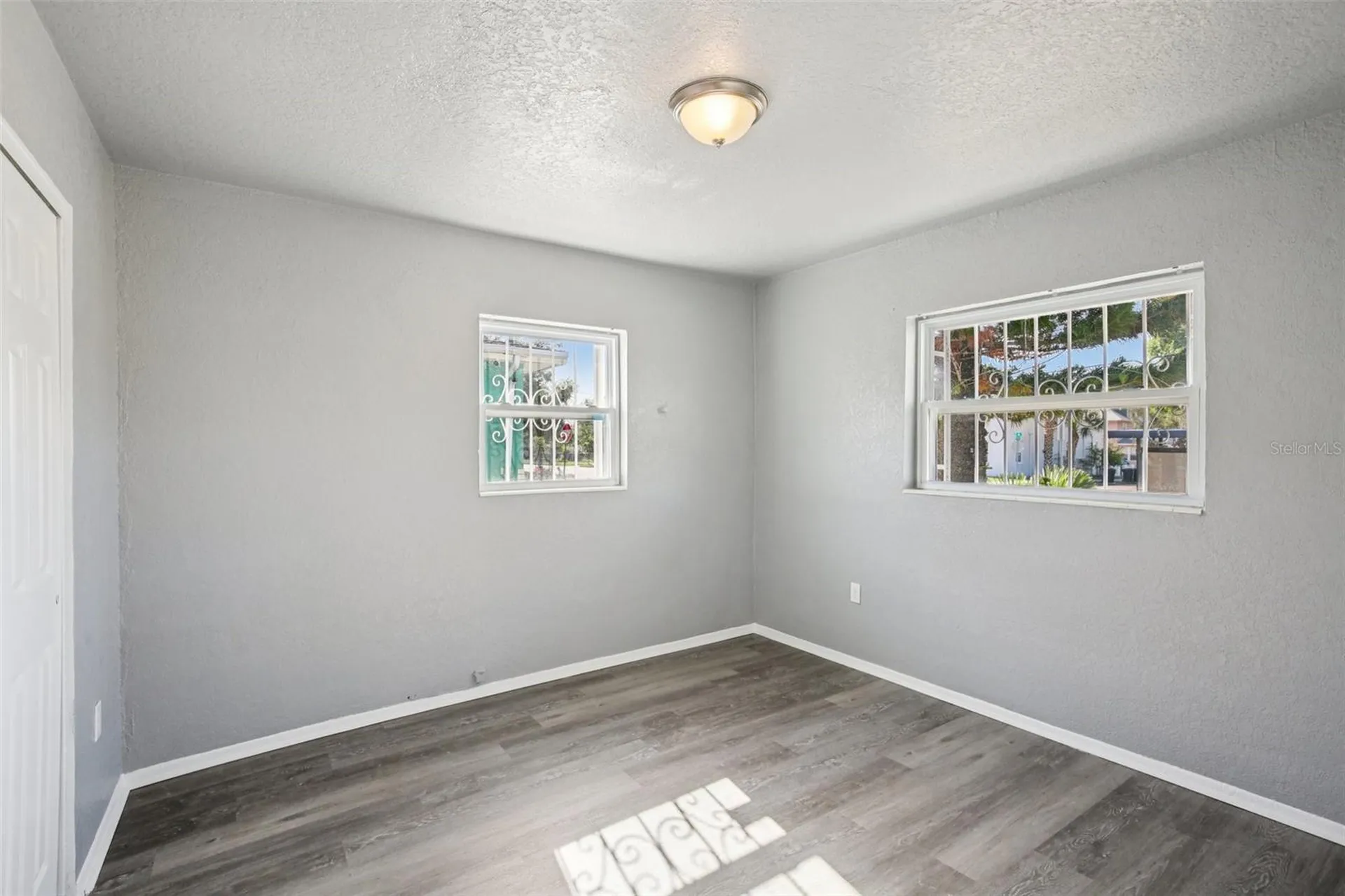 1911 22nd Avenue S St Petersburg FL 33712