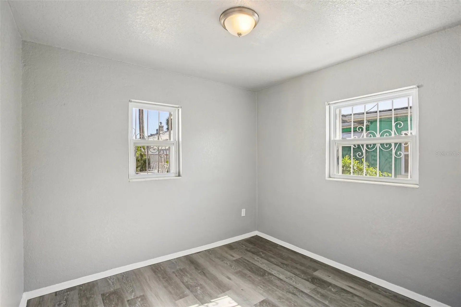 1911 22nd Avenue S St Petersburg FL 33712