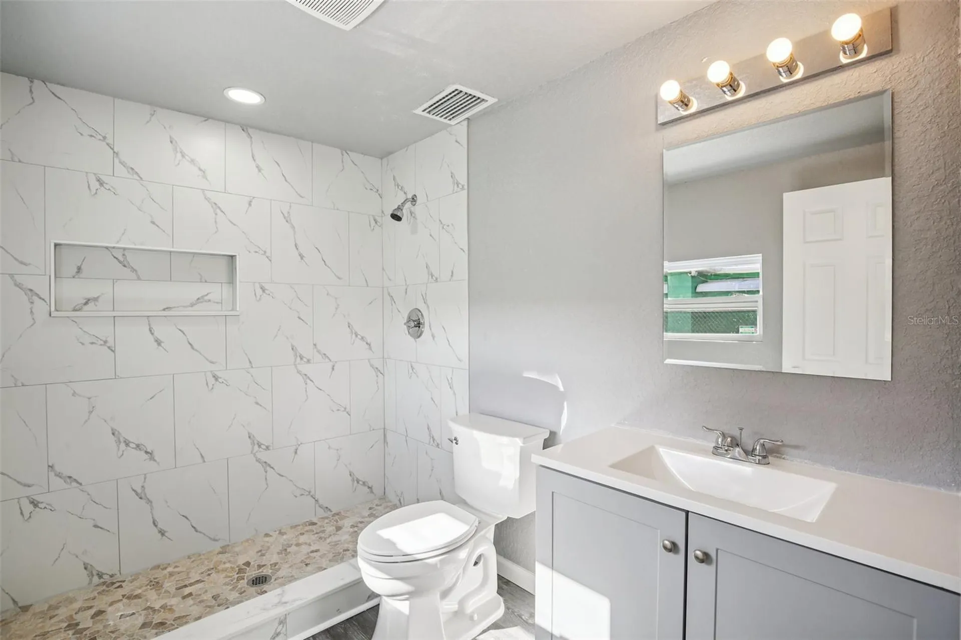 1911 22nd Avenue S St Petersburg FL 33712