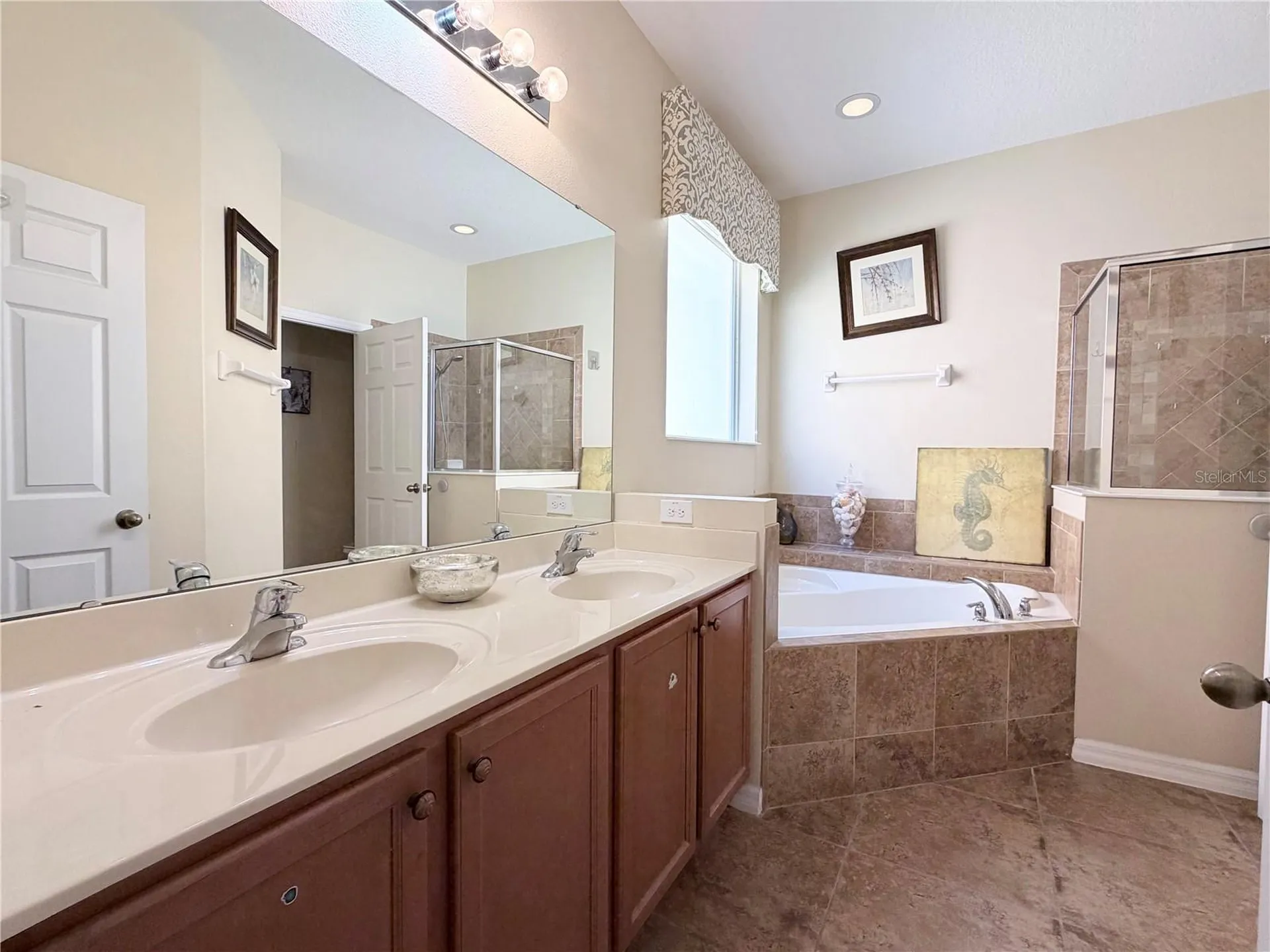 2549 Dharma Circle Kissimmee FL 34746