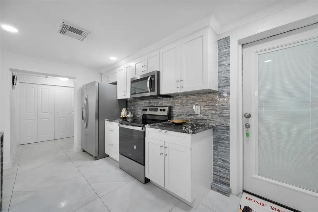 6017 W Fern Street Tampa FL 33634