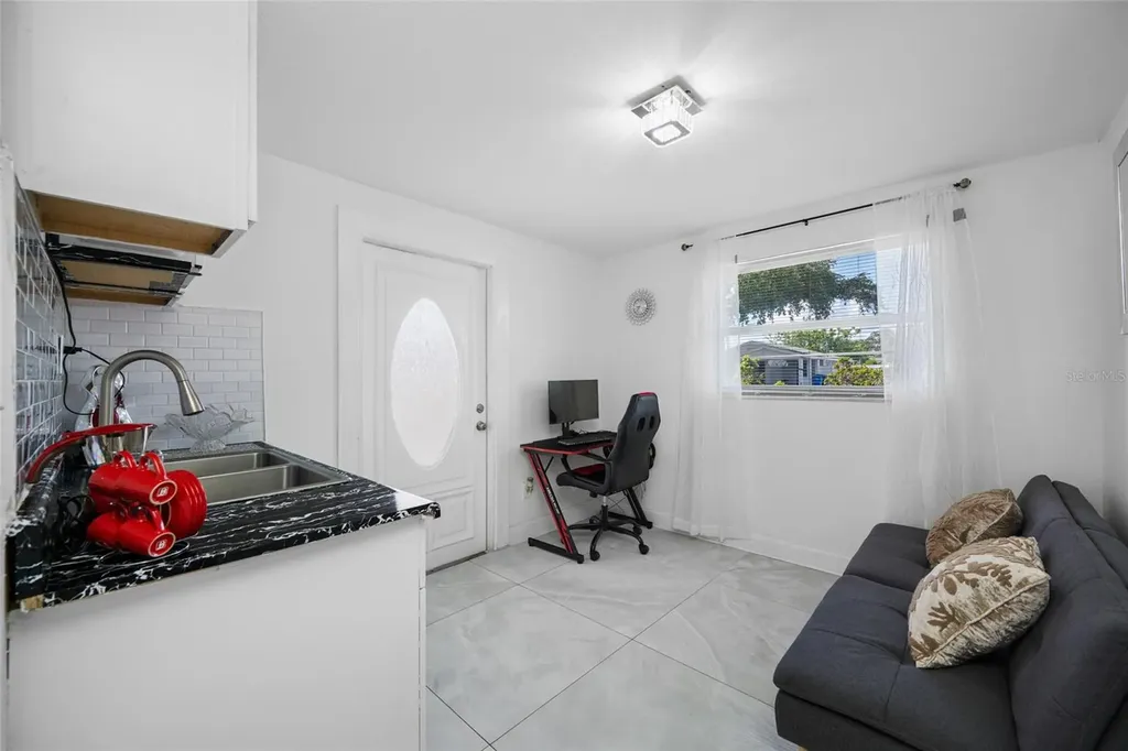 6017 W Fern Street Tampa FL 33634