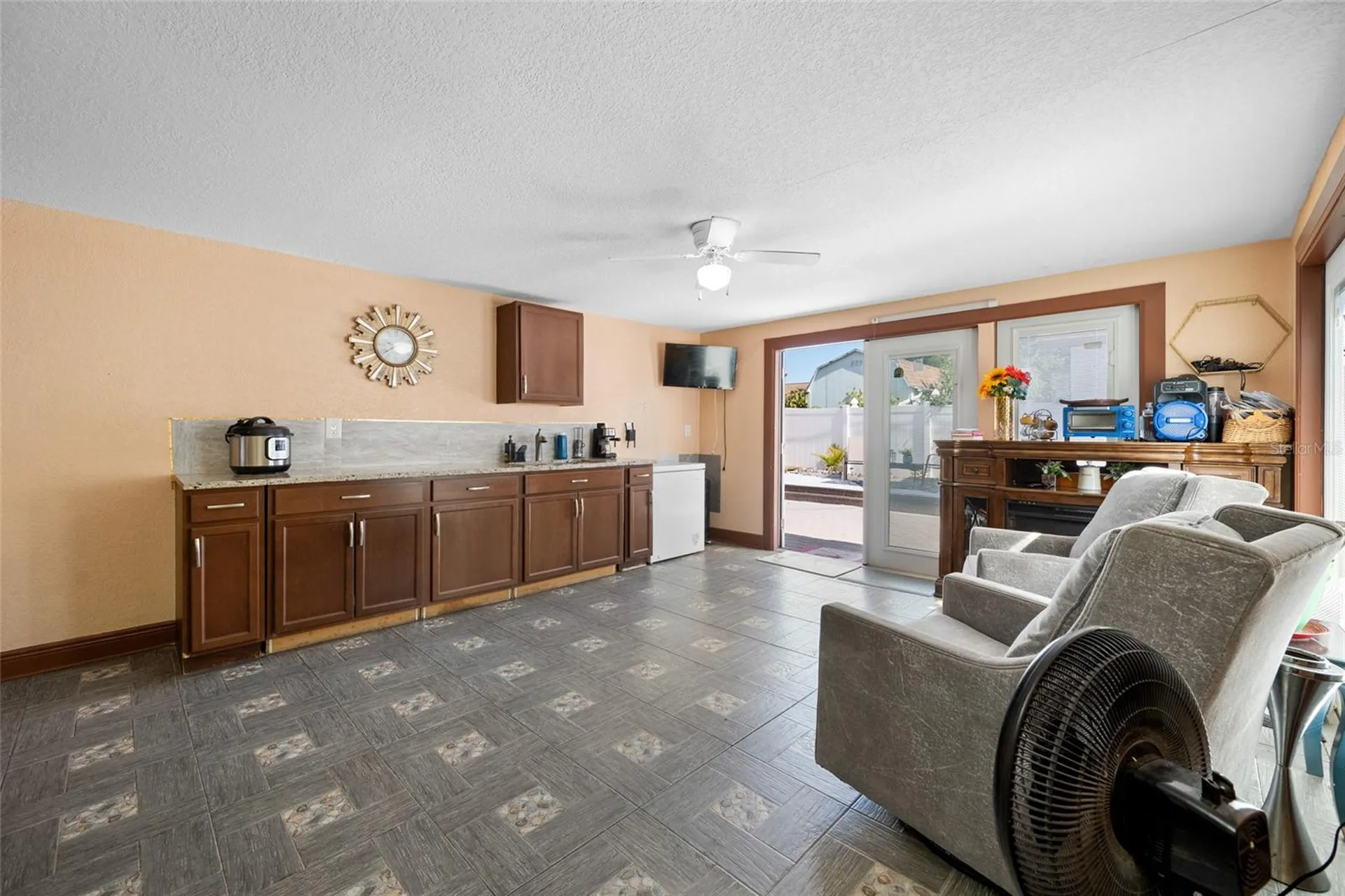 6017 W Fern Street Tampa FL 33634