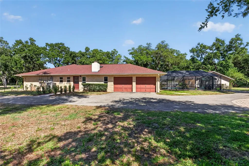 1026 Crystal Lake Road Lutz FL 33548