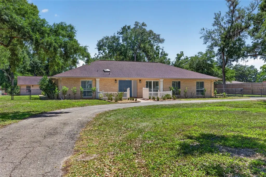 1026 Crystal Lake Road Lutz FL 33548