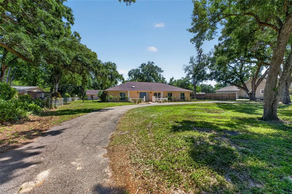 1026 Crystal Lake Road Lutz FL 33548