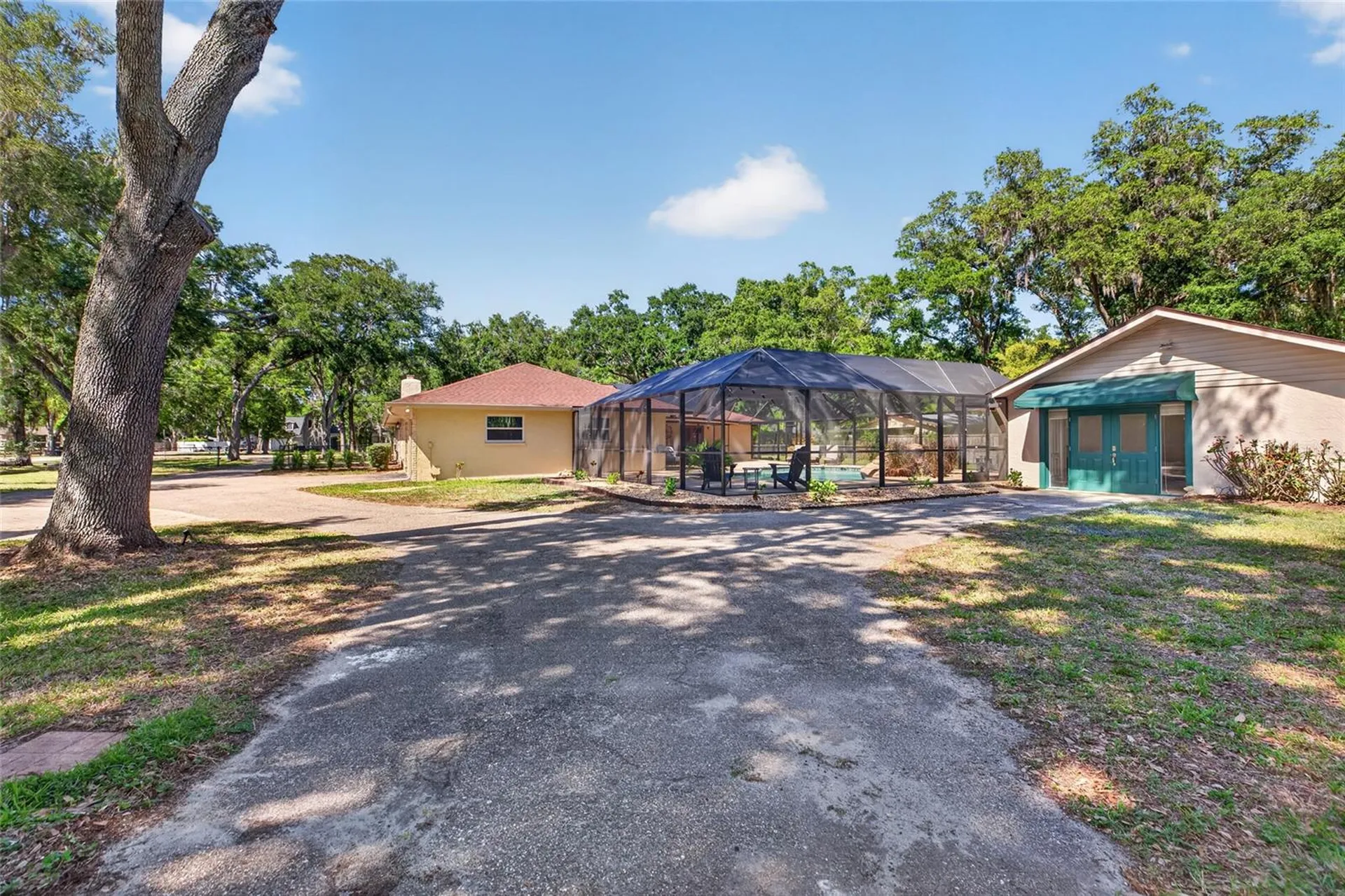 1026 Crystal Lake Road Lutz FL 33548