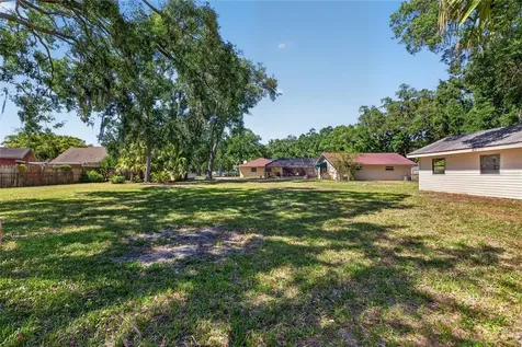 1026 Crystal Lake Road Lutz FL 33548