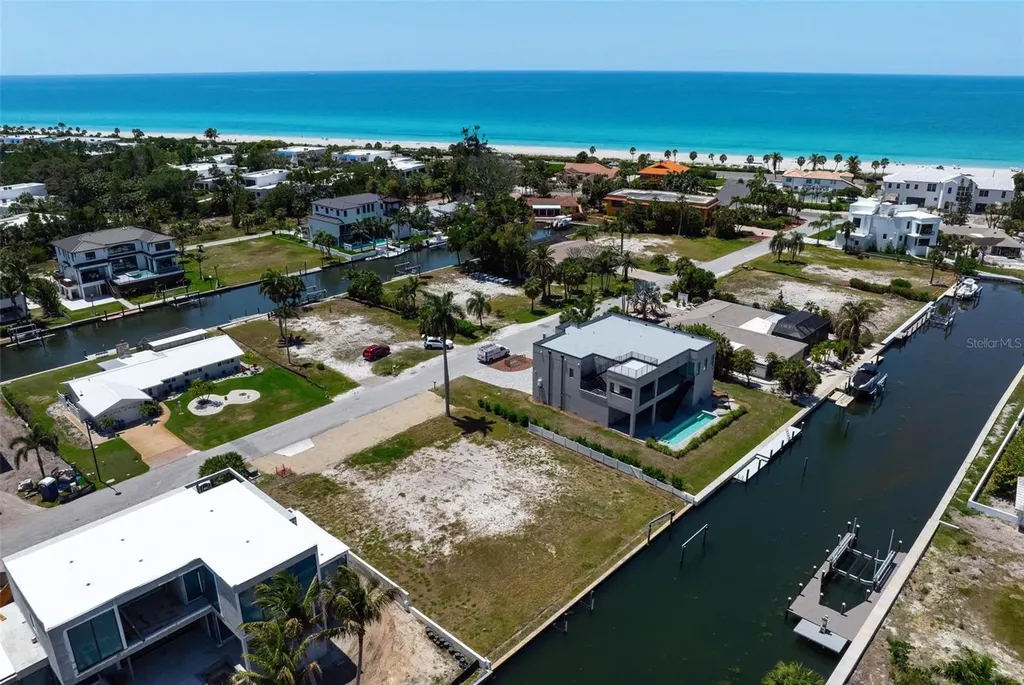 581 Rountree Drive Longboat Key FL 34228