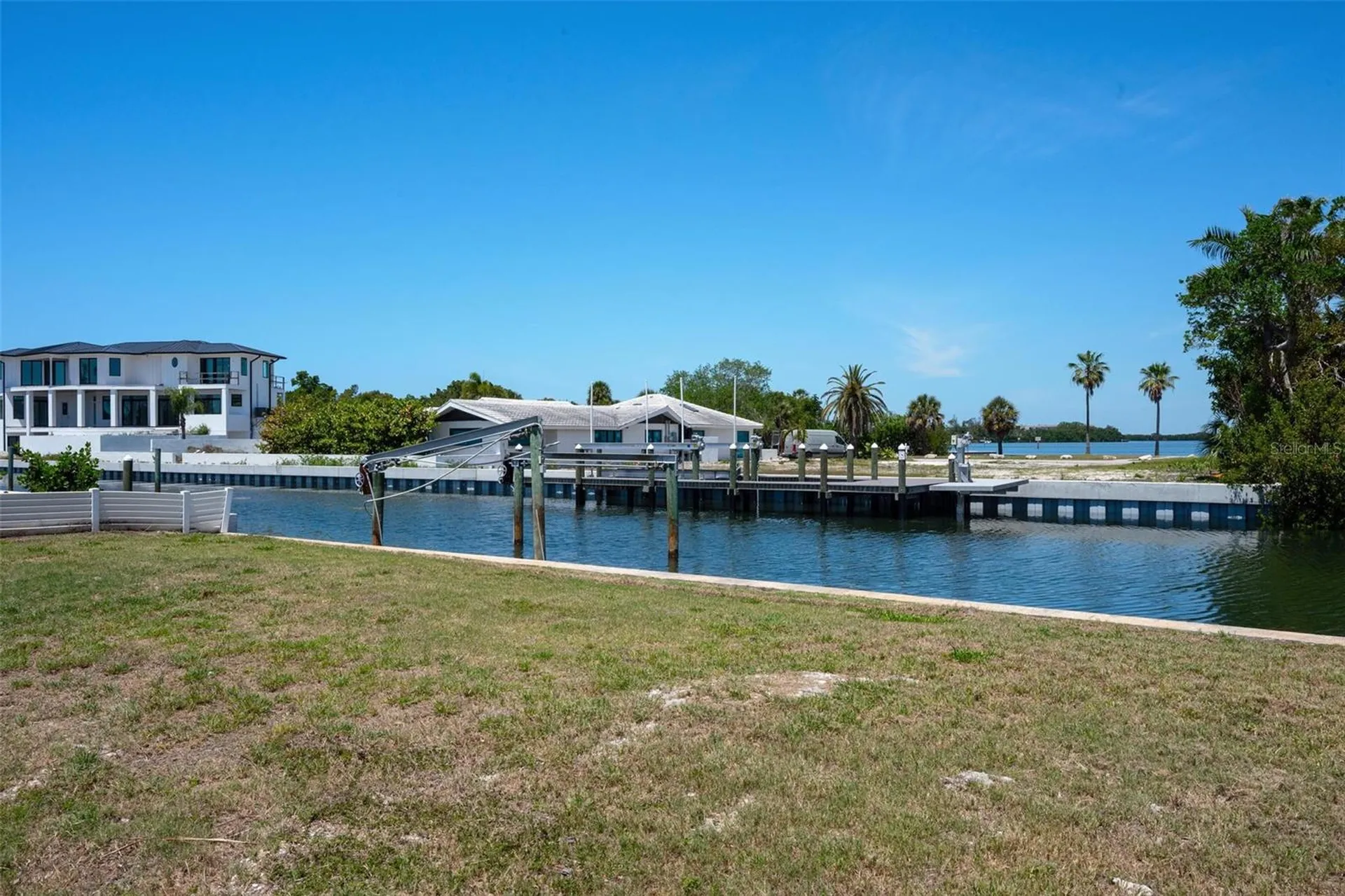 581 Rountree Drive Longboat Key FL 34228