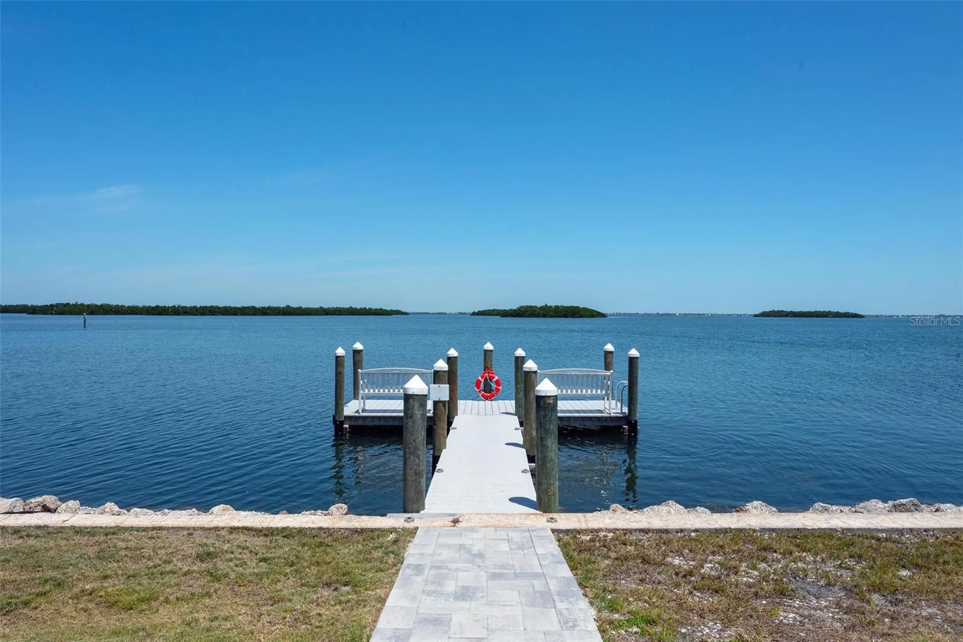 581 Rountree Drive Longboat Key FL 34228