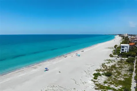581 Rountree Drive Longboat Key FL 34228