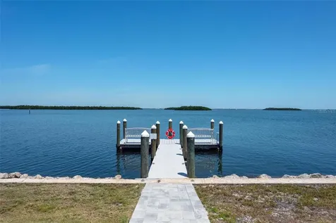 581 Rountree Drive Longboat Key FL 34228