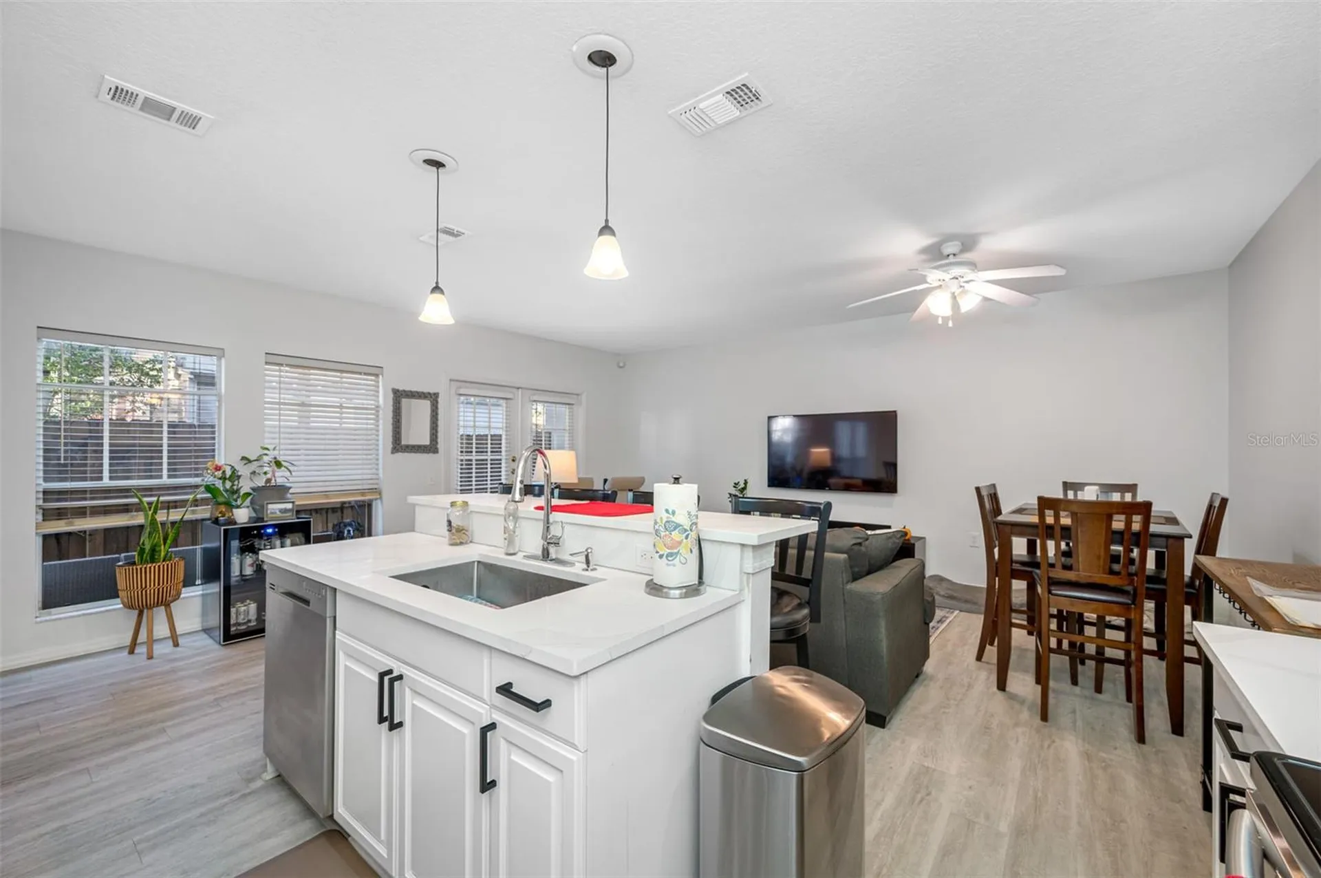 400 S Willow Avenue Tampa FL 33606