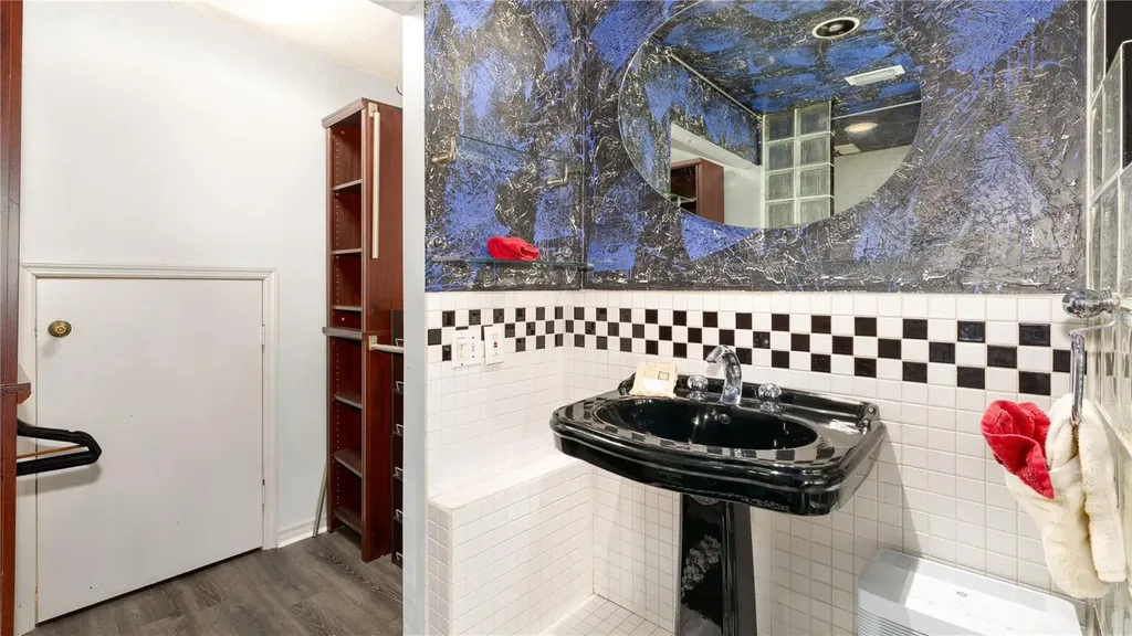 10438 Saint Tropez Place Tampa FL 33615