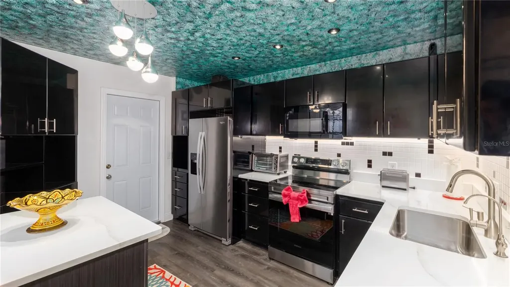 10438 Saint Tropez Place Tampa FL 33615